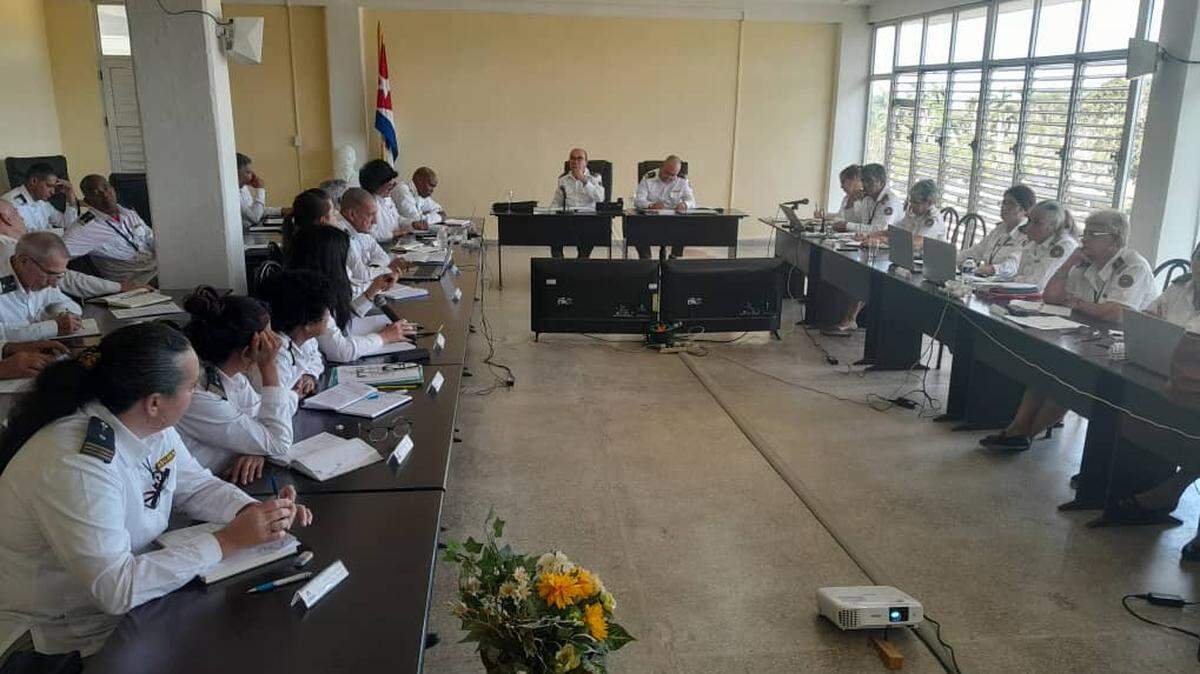 La Aduana de Cuba alertó sobre supuestos intentos de introducir golosinas con marihuana para consumo de niños en la isla.