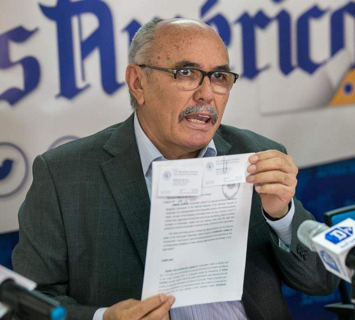 “Ahora es cuando falta tela por cortar, aún faltan cosas que presentar a la fiscalía”, dijo Ismael García ante los periodistas.