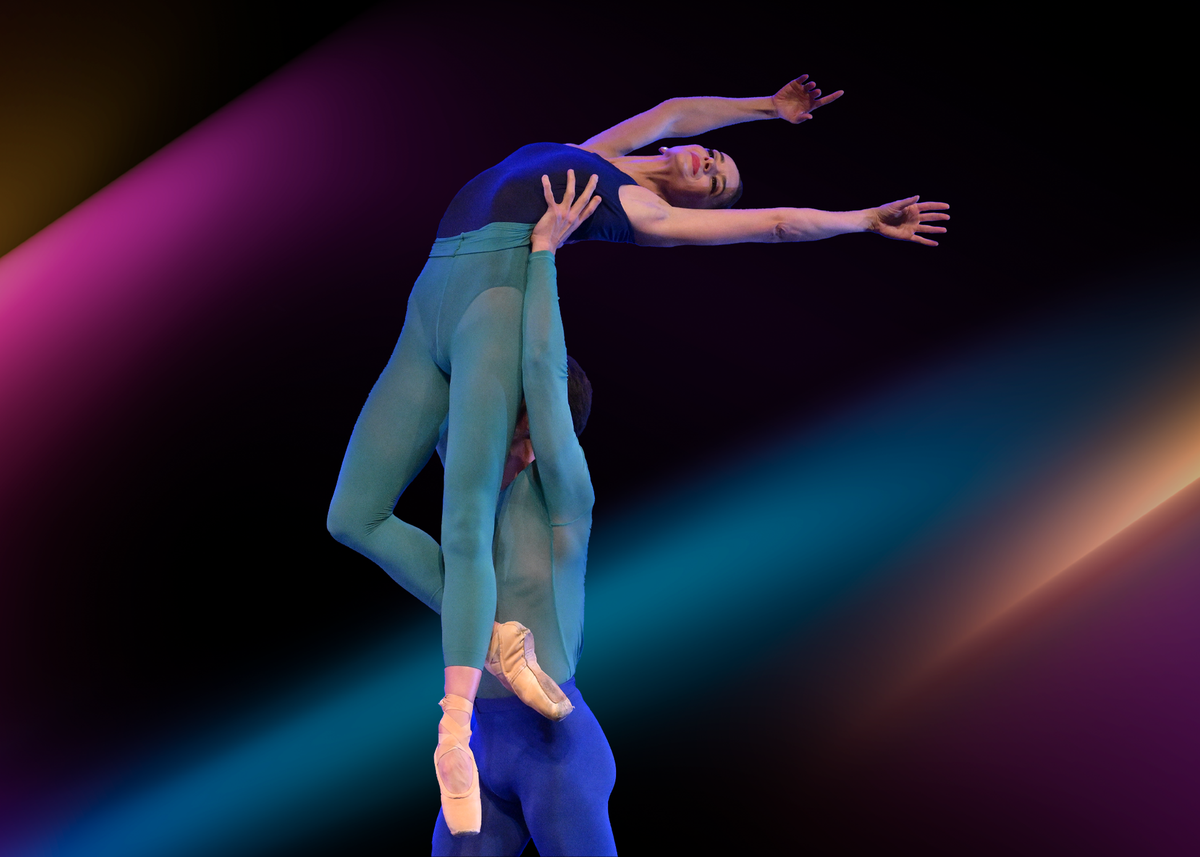 Emily Bromberg y Maikel Hernández en “Arcadia”, coreografía de Yanis Eric Pikieris.