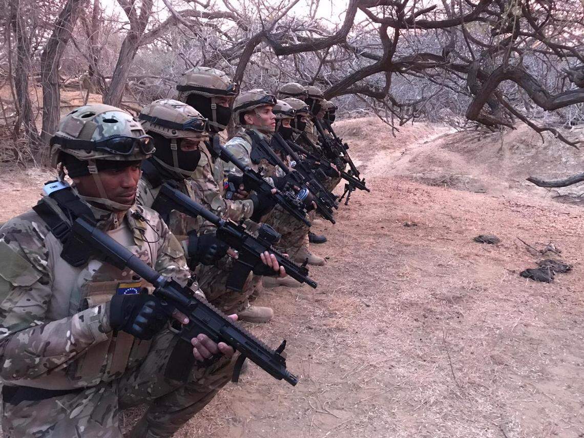 Escuadra de soldados venezolanos que participaron en la operación Gedeón