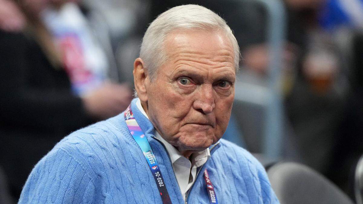 Jerry West, gran leyenda de la NBA y de los Lakers de Los Angeles, falleció este miércoles a los 86 años.