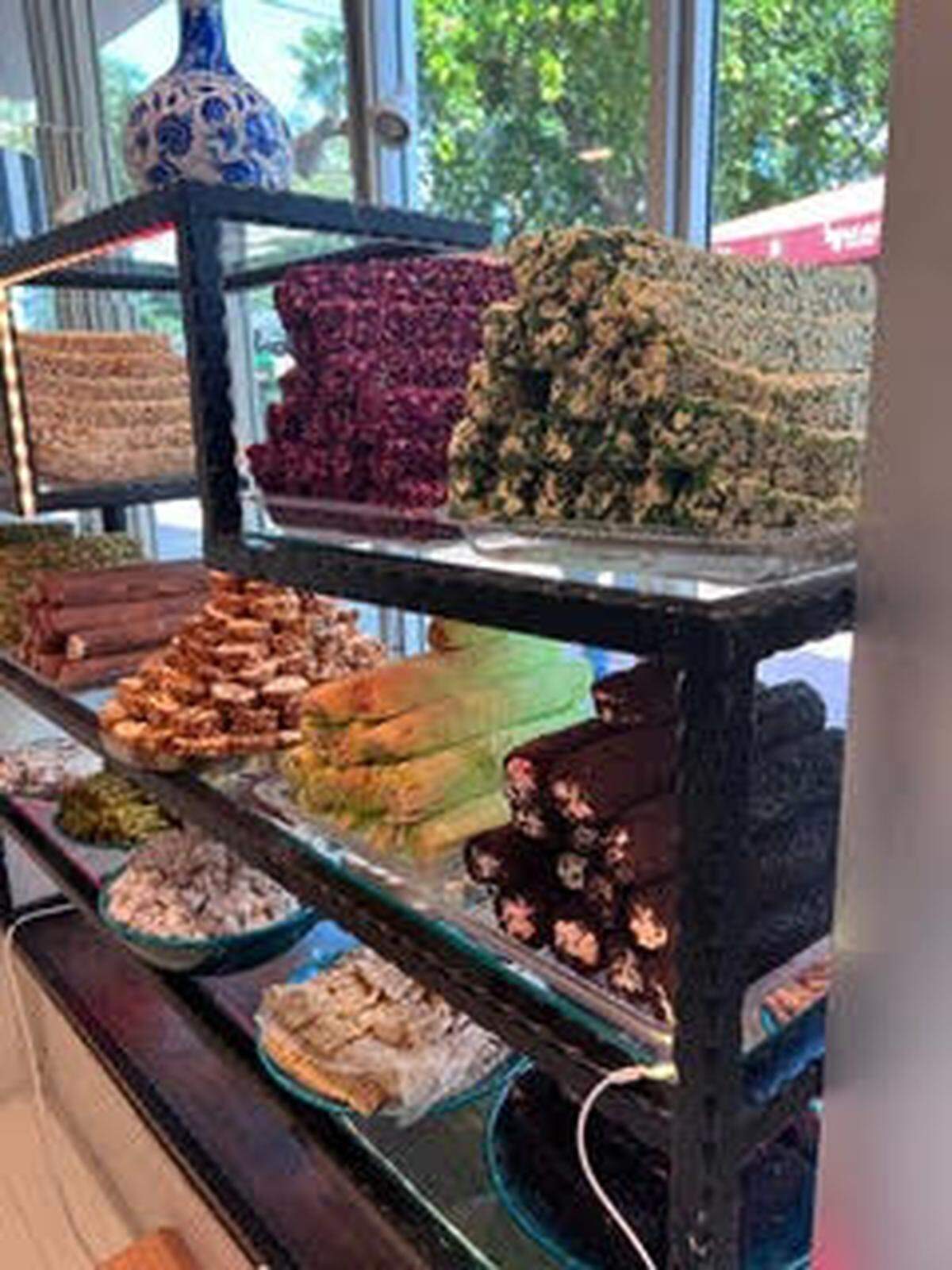 Turkish Delight, la primera en abrir en Estados Unidos, ofrece dulces y postres provenientes directamente de Turquía.