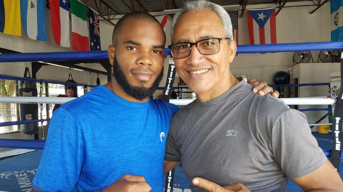 Hairon Socarrás con su entrenador de toda la vida, Jorge Rubio.