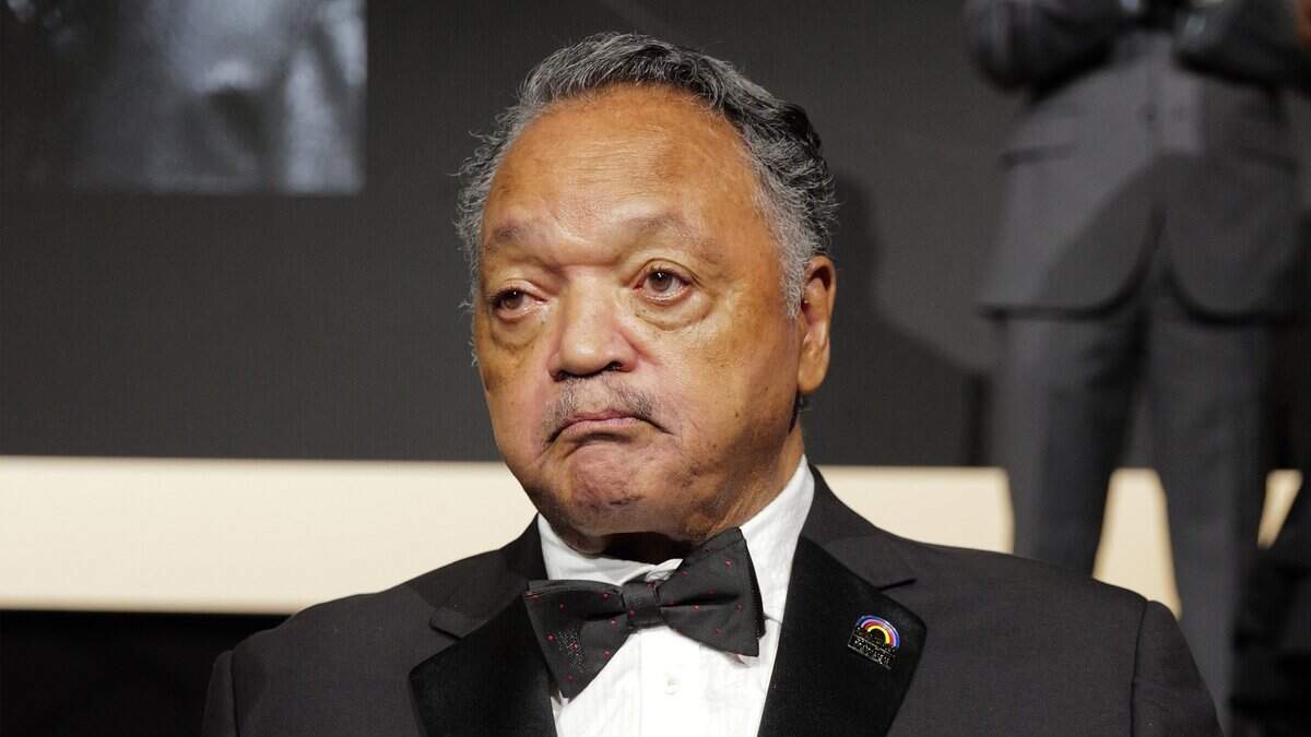 El reverendo Jesse Jackson asiste a la 37.ª Cena Nacional de Premios por la Igualdad de Justicia (NEJAD) del Legal Defense Fund en The Glasshouse el 15 de mayo de 2025 en la ciudad de Nueva York.