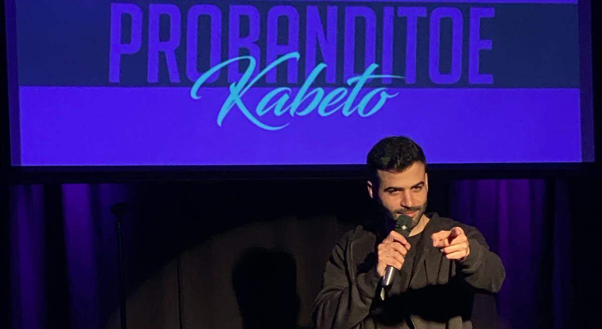 Kabeto en “Probandiote” en la Sala Catarsis del Teatro Trail.