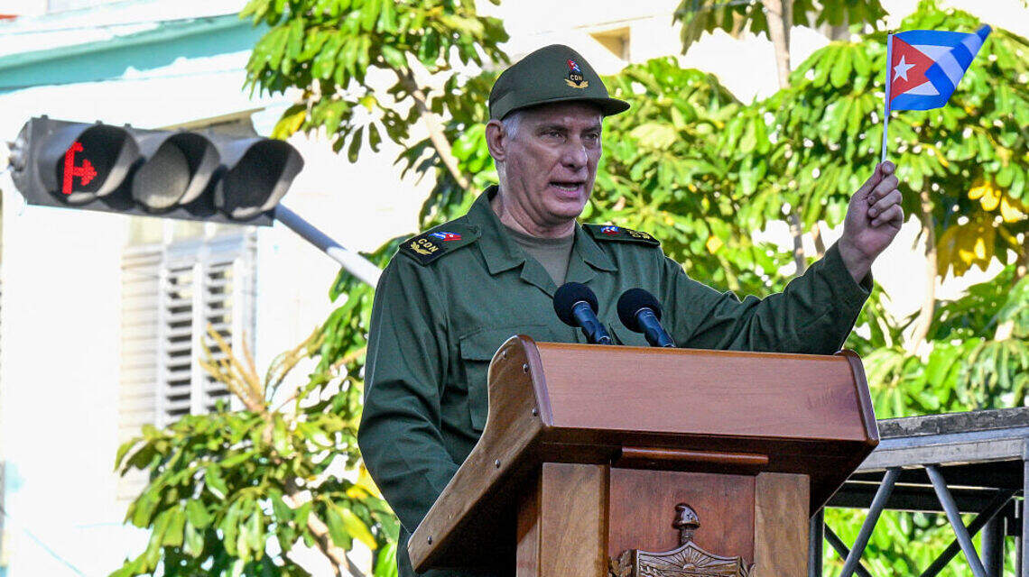 Díaz-Canel vuelve a empaparse en una lluvia de burlas tras su nueva frase sobre la crisis en Cuba