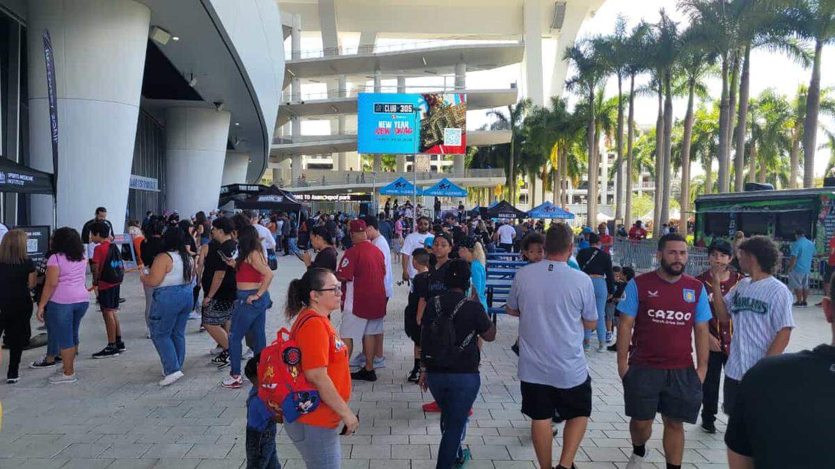 Ni tan pocos como se especulaba ni tantos que levantaran las ilusiones. El Festival del Fanático mantuvo ese aire expectante que ha rodeado a los Marlins, que pusieron punto final a un invierno que trajo buenos elementos, pero que aún necesitan más para competir de verdad en su división.