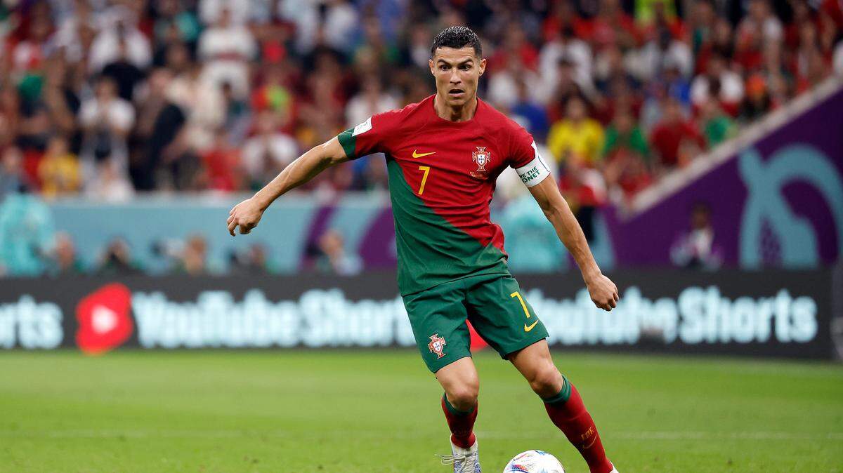 Portugal goleó este viernes a Polonia (5-1) con un doblete de Cristiano Ronaldo y una soberbia exhibición de Vitinha, por lo que el combinado que dirige Roberto Martínez pasa a cuartos de final como líder del Grupo A1 de la Liga de Naciones.