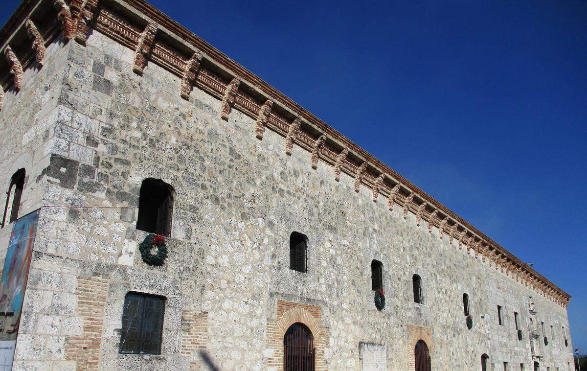 Las Casas Reales.