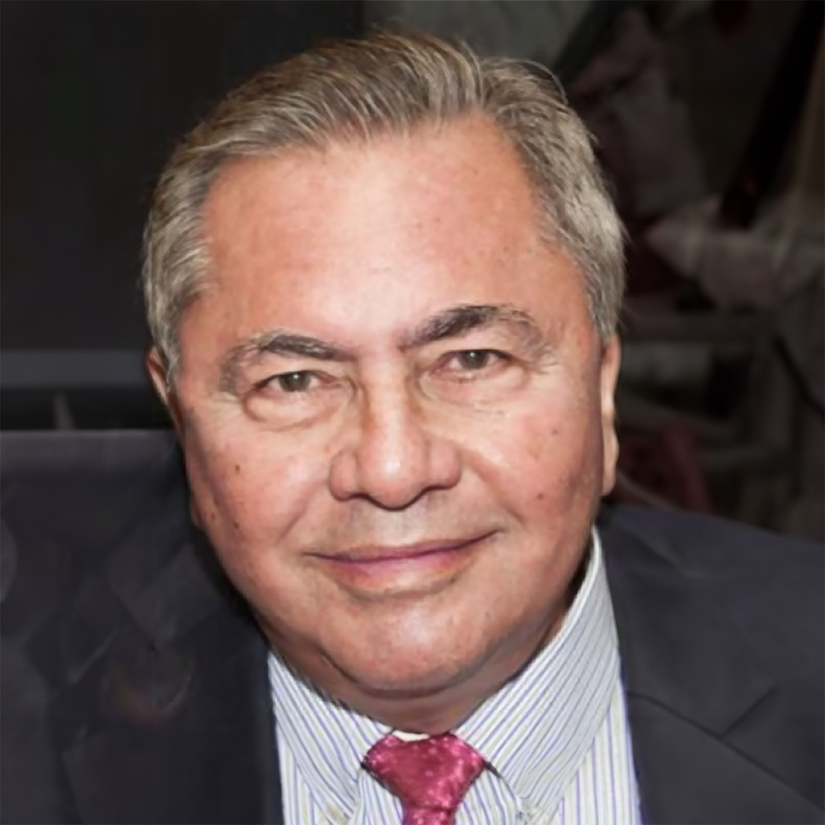 Dr. Carlos Domínguez, Fundador del Comité Ejecutivo de la Serie de Conciertos St. Hugh – Steinway.