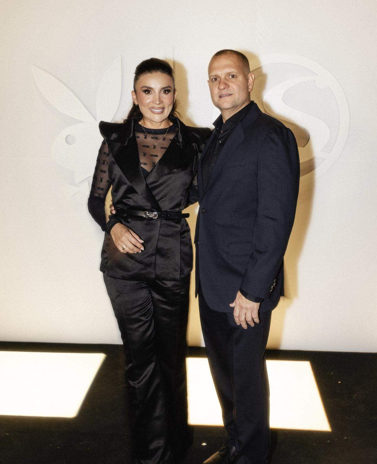 Kely Velásquez junto a su esposo y segundo al mando, Jorge Maya.