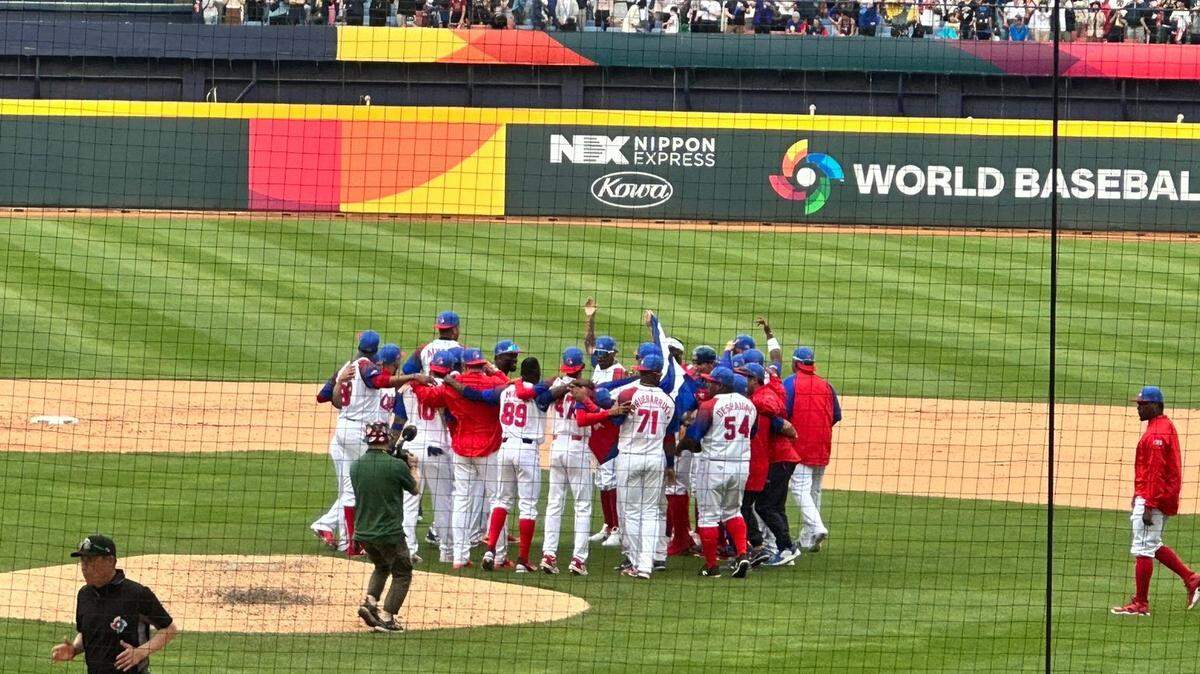 Tras contemplar de frente el abismo de la eliminación, Cuba acaricia boleto a Japón en el Clásico Mundial