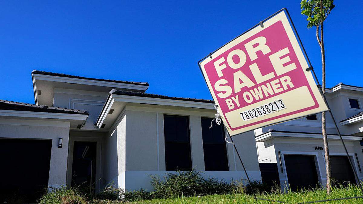 Foto de archivo del 1 de agosto de 2025 que muestra en vivienda unifamiliar en venta en Miami, Florida. Las ventas de viviendas usadas en Estados Unidos registraron en abril 2026 un modesto incremento del 0.2% respecto al mes anterior.