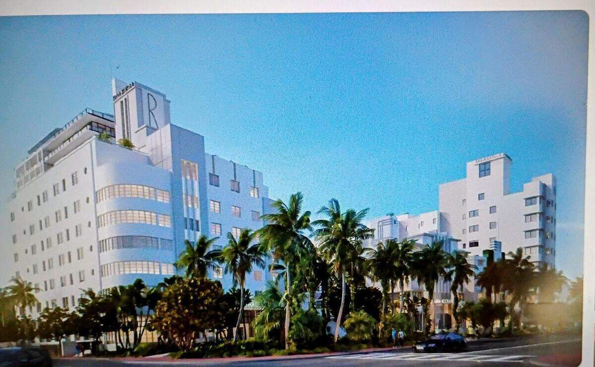 El emplazamiento del hotel Raleigh, en la calle 17 y la avenida Collins, donde está prevista la construcción de una nueva torre de condominios de 200 pies.