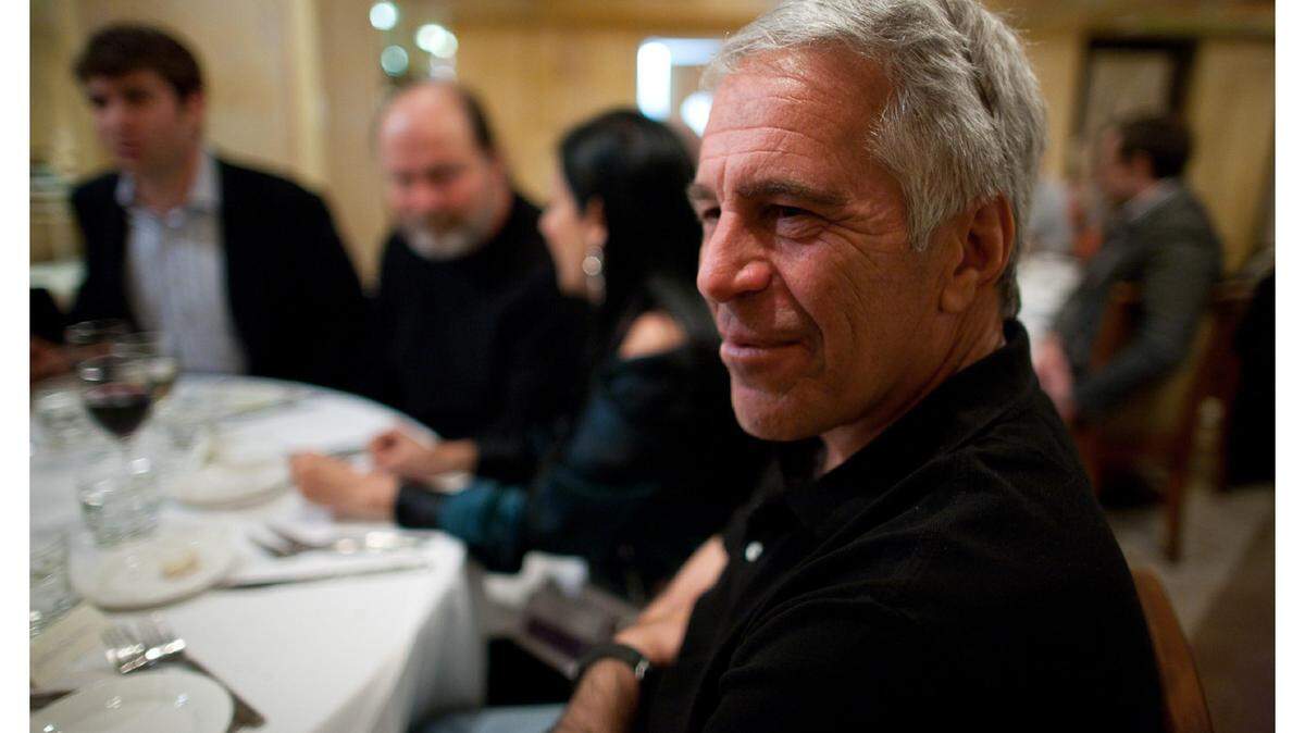 Jeffrey Epstein en una foto sin fecha publicada el Comité de Supervisión de la Cámara de Representantes y hecha pública el 18 de diciembre.