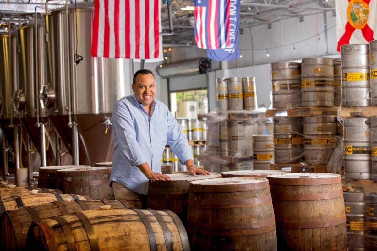 José Mallea, propietario de Biscayne Bay Brewing, con sede en Doral, y miembro de la junta directiva de la Asociación de Cerveceros, con sede en Colorado, abrirá un segundo local en un edificio histórico del downtown de Miami en el invierno del  2018.