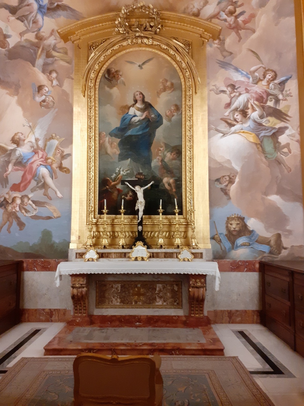 Una virgen de Francisco Bayeu en el Oratorio de Carlos IV.