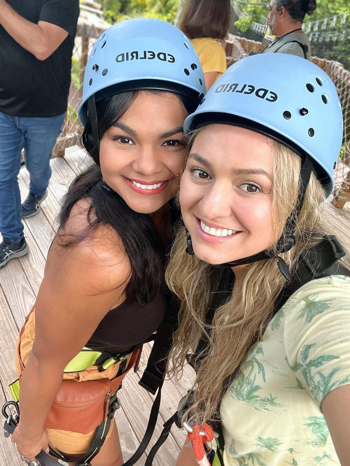Las periodistas del El Nuevo Herald Esther Piccolino y Jessica Serrano pusieron la aventura a prueba en el Jungle Island