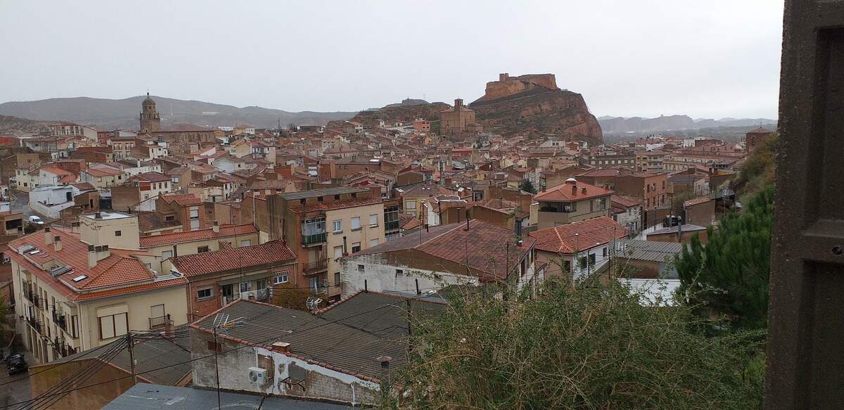 El Castillo roquero de Arnedo domina el paisaje.