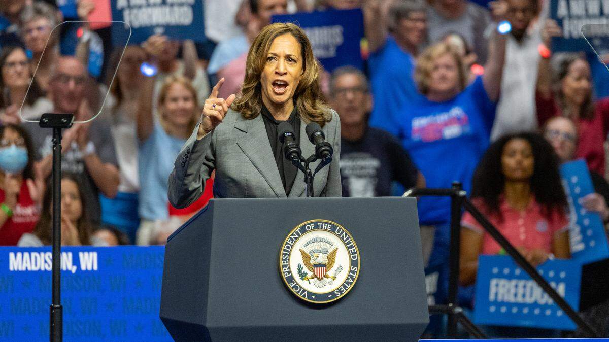 La vicepresidenta de Estados Unidos, Kamala Harris, durante un acto de campaña en Madison, Wisconsin, Estados Unidos, el viernes 20 de septiembre de 2024. 