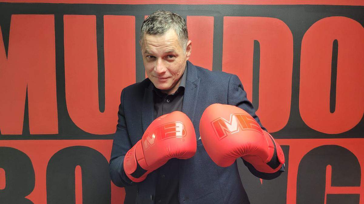 Rolando Moreno ha sido un hombre de éxito. Este empresario ha probado las mieles de la fortuna, pero necesitaba cumplir un deseo que llevaba escondido durante mucho tiempo: incursionar en el boxeo.