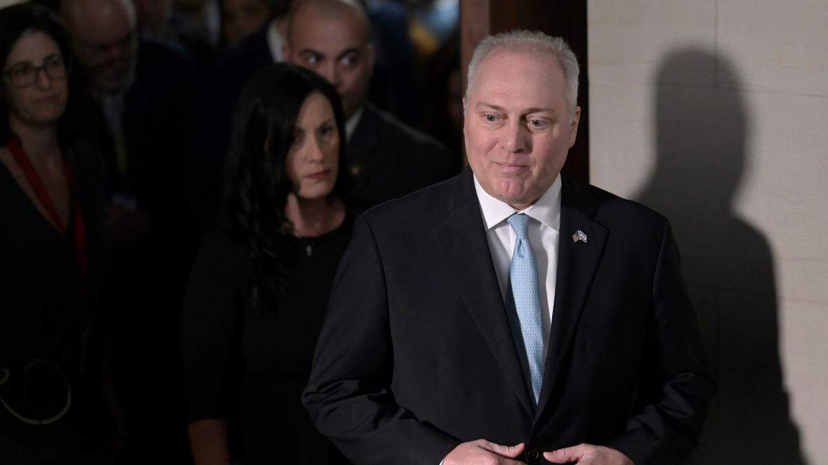 El republicano Steve Scalise puso fin a su intento de convertirse en presidente de la Cámara de Representantes luego de no poder conseguir los votos suficientes.