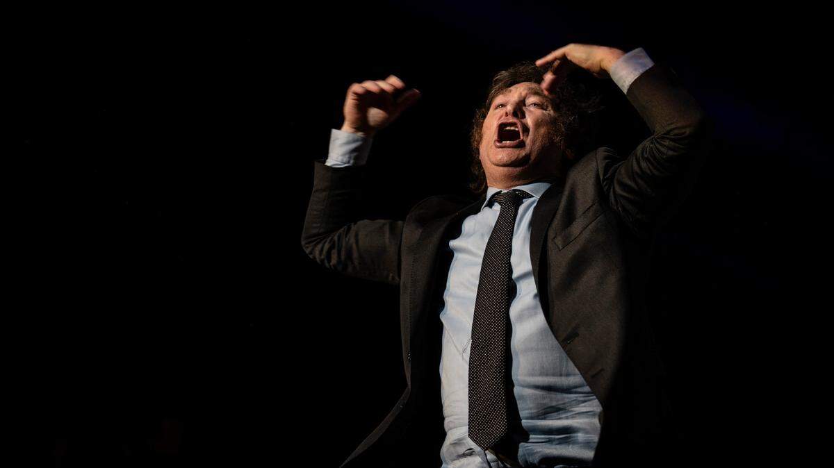 Foto de archivo. El presidente de Argentina, Javier Milei, volvió a mostrar su distancia con los principales líderes izquierdistas de la región en una entrevista en la que llamó “ignorante” a su par de México, Andrés Manuel López Obrador, y “asesino terrorista” al mandatario de Colombia, Gustavo Petro.