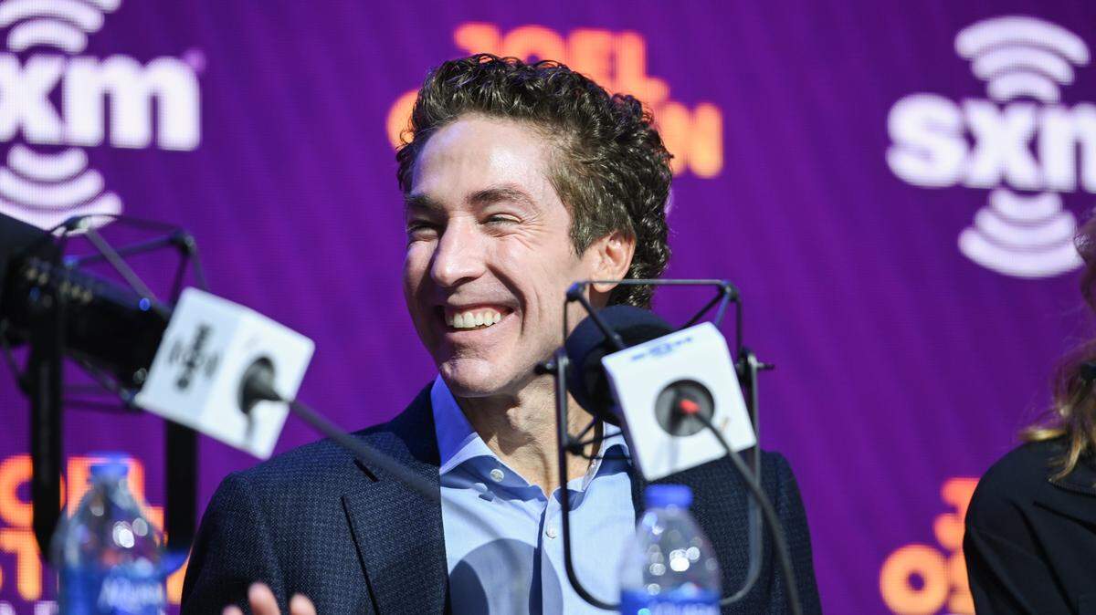 Foto de archivo del pastor Joel Osteen durante una entrevista en la radio SiriusXM para el Super Bowl LIV en el Centro de Convenciones de Miami Beach, el 31 de enero de 2020.