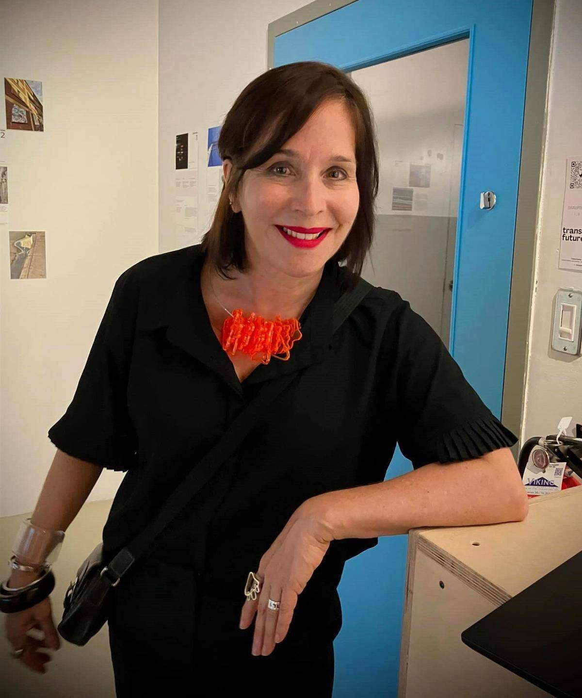 Elsy Zavarce, artista venezolana.