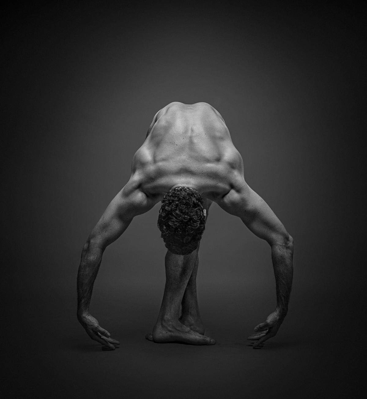 El ballet tiene que evolucionar para ser más representativo de la sociedad actual. No puede seguir siendo un arte reservado para un solo tipo de bailarín o para una única visión estética.