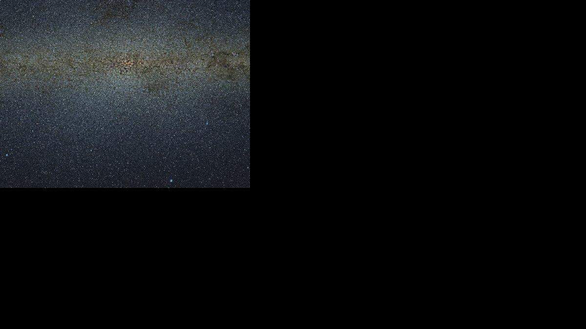 Fotografía facilitada por el Observatorio Meridional Europeo (ESO) el 24 de octubre de 2012, de una vista de las partes centrales de la Vía Láctea obtenida con el telescopio VISTA desde el Observatorio ESO en Chile. La imagen de nueve gigapixeles, en su formato original, se consiguió con la combinación de miles de imágenes individuales tomadas por VISTA tomadas mediante tres filtros infrarrojos diferentes. Estos datos han sido utilizados para estudiar un número mucho mayor de estrellas en el centro de la Vía Láctea. El área cubierta por el nuevo mosaico VISTA se muestra como un rectángulo. 