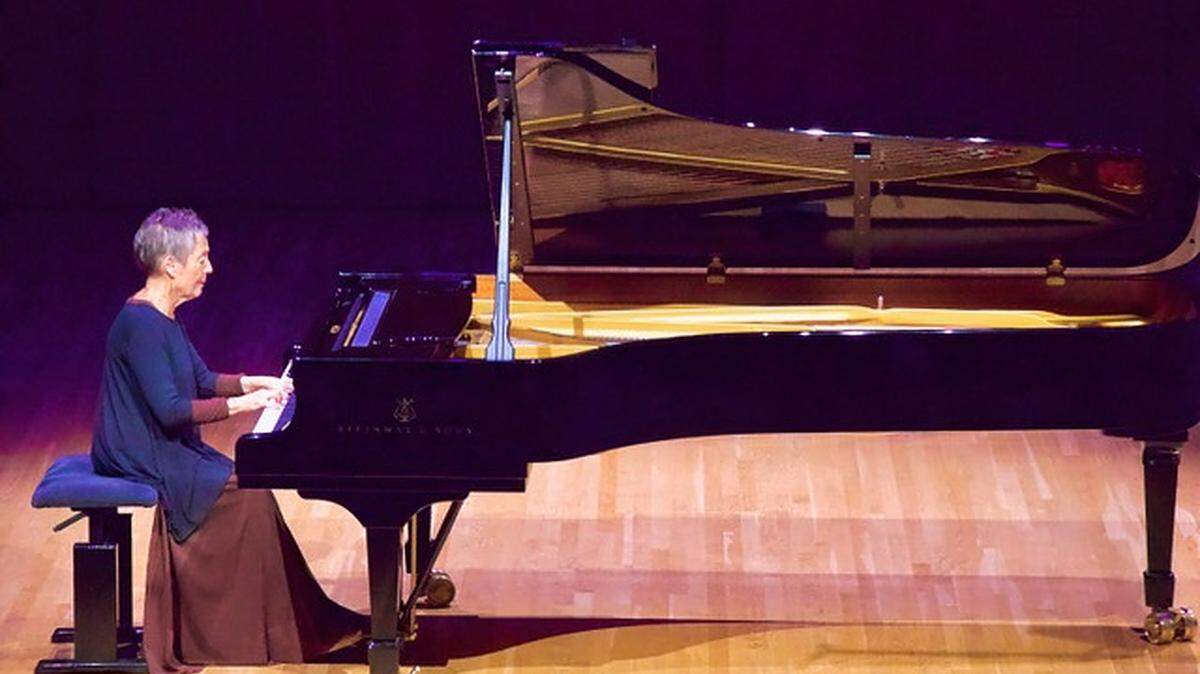 Maria João Pires, ofreció un recital “sencillamente perfecto” en la sala Gusman de la Universidad de Miami. 