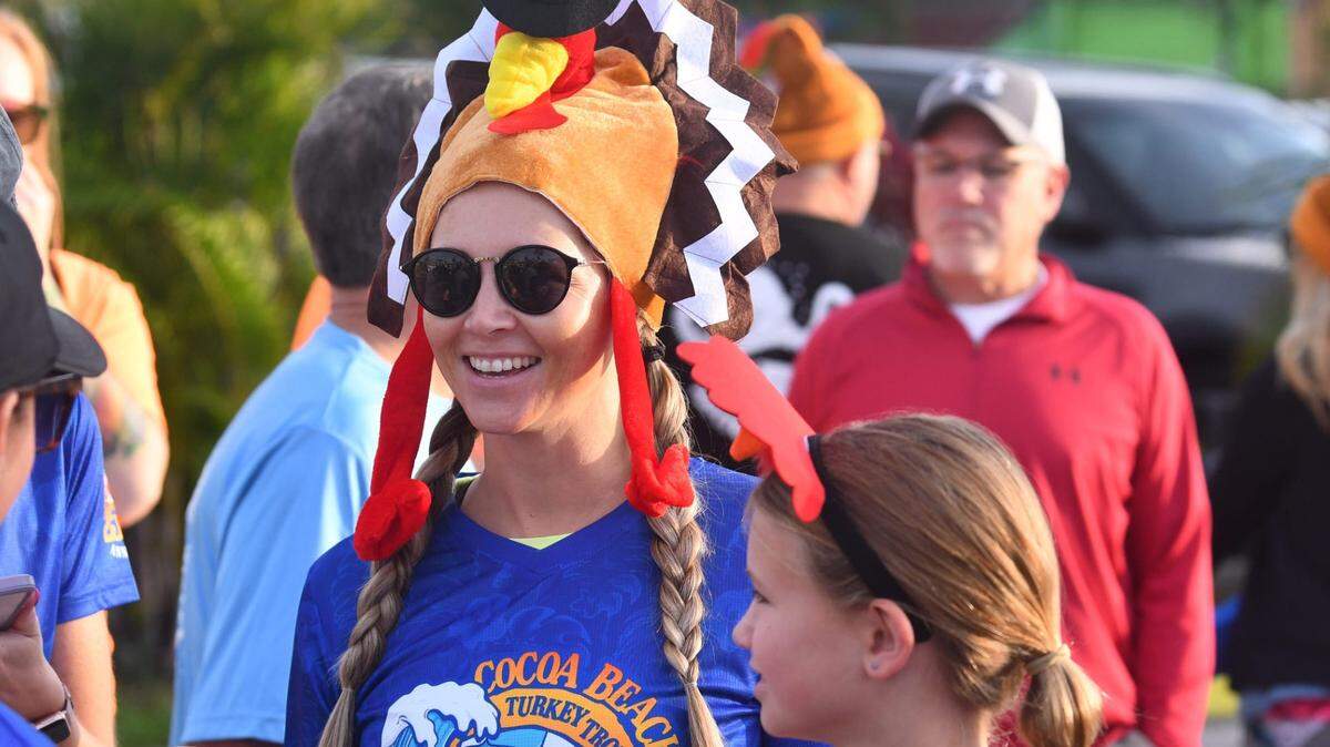 El inicio del fin de semana de Acción de Gracias en Cocoa Beach es el tradicional Turkey Trot. Este año, 3,400 corredores participaron en la carrera.