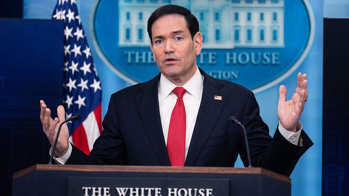  El secretario de Estado de Estados Unidos Marco Rubio afirmó este martes que Washington no ha impuesto un bloqueo petrolero a Cuba y atribuyó la actual crisis energética en la isla a la mala gestión interna.