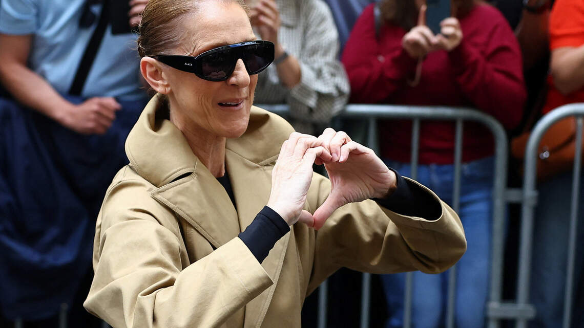 Céline Dion regresa este sábado a los escenarios en París tras seis años de ausencia