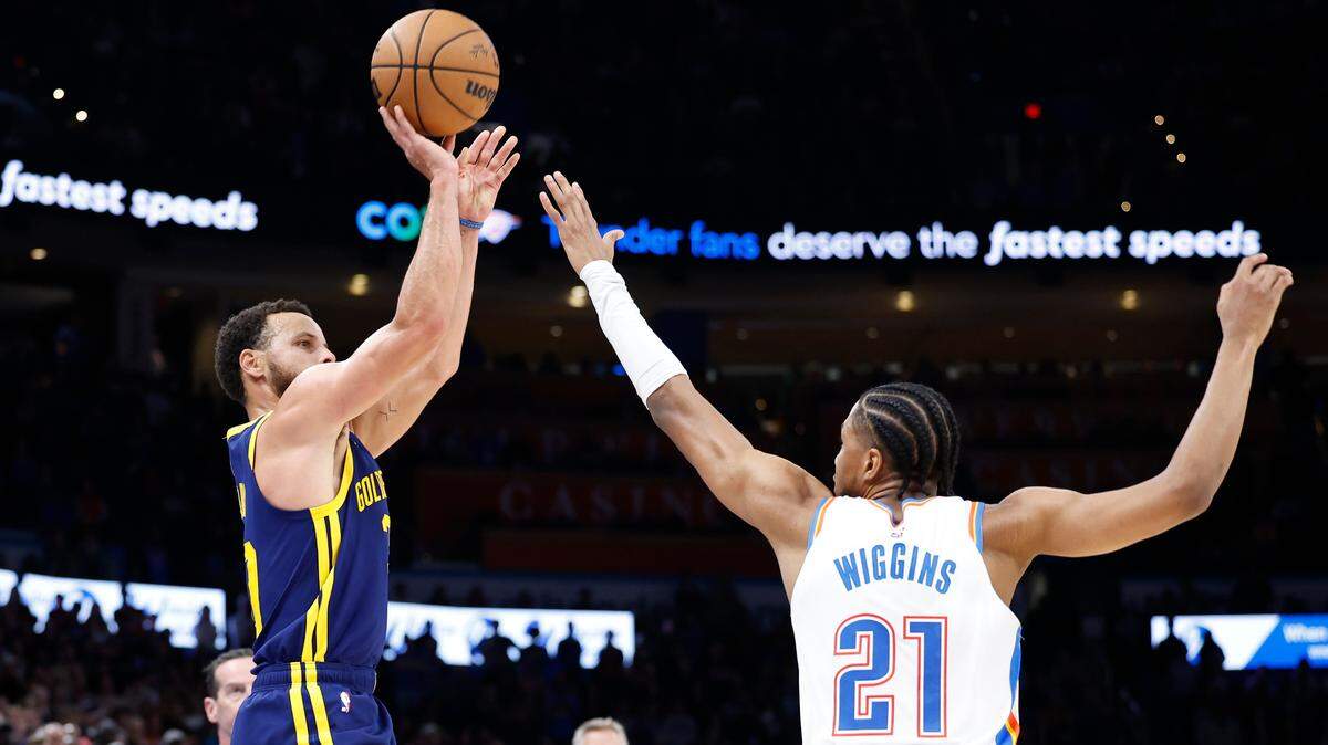Stephen Curry, líder histórico de la NBA en triples (izq.), enfrentará a la reina actual de los disparos de tres puntos en la WNBA, Sabrina Ionescu.