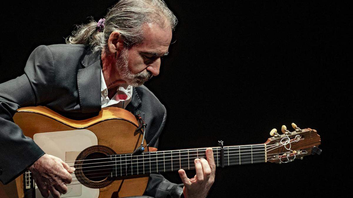 Paco Fonta, guitarrista y fundador de “Siempre Flamenco” y del Festival de Cante Miami.