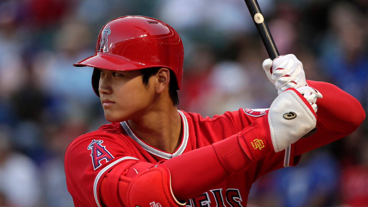 Shohei Ohtani completó su primera temporada en las Grandes Ligas como lanzador y toletero con los Angelinos y consiguió una línea ofensiva de .285/.361/.564 con 22 jonrones, 21 dobles y 61 remolcadas en 104 partidos como jugador de posición.