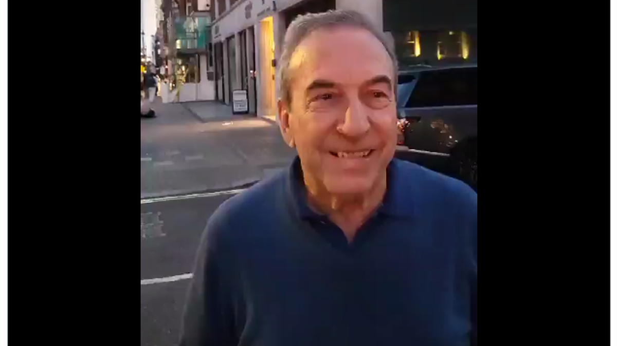 El gran cantautor español José Luis Perales, en un video publicado en su cuenta de Twitter, el lunes 7 de agosto de 2023. 