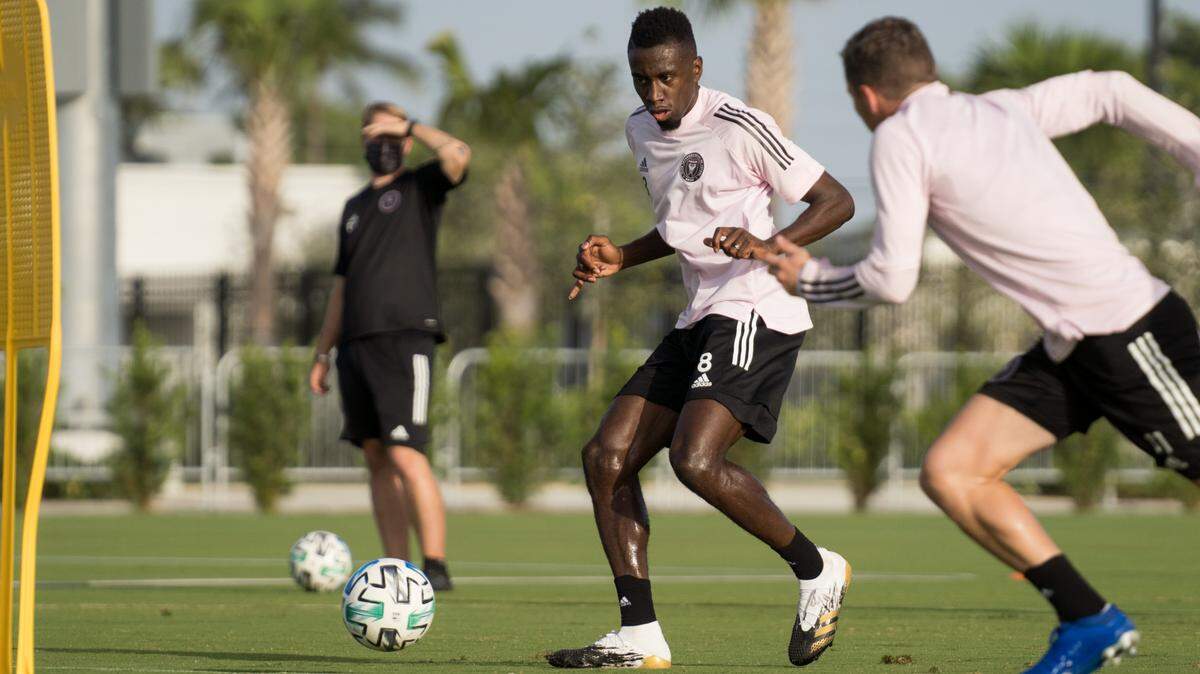 El francés Blase Matuidi realiza la primera práctica con el Inter Miami el 5 de septiembre de 2020 en las instalaciones del club en Fort Lauderdale.