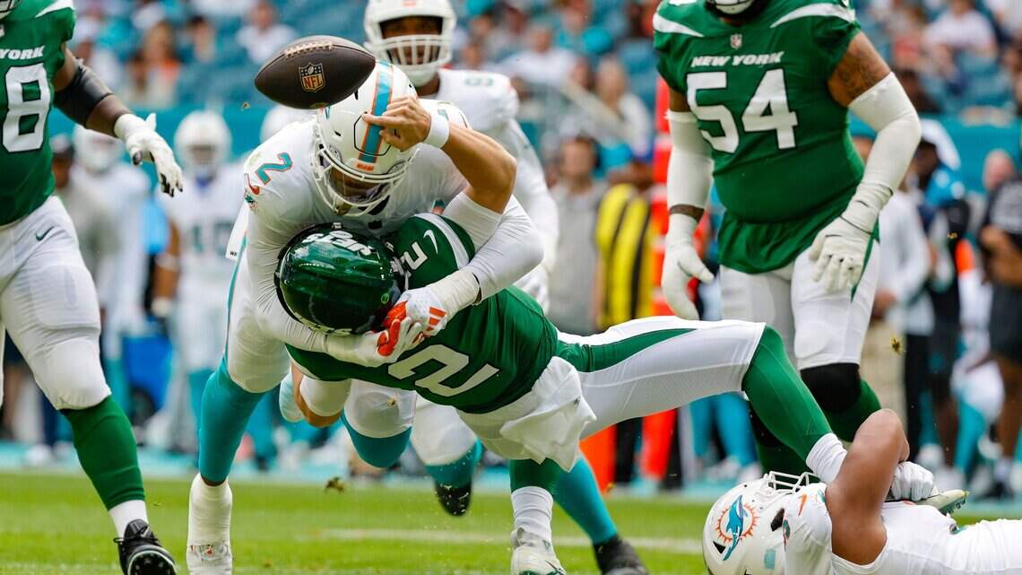 Tiene una carrera como una montaña rusa en la NFL. ¿Qué esperan los Dolphins de este joven quarterback?