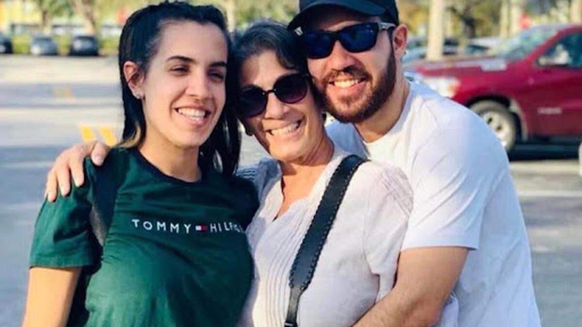 La policía de Miami-Dade identificó a cuatro de las cinco personas que murieron en un caso de homicidio-suicidio.