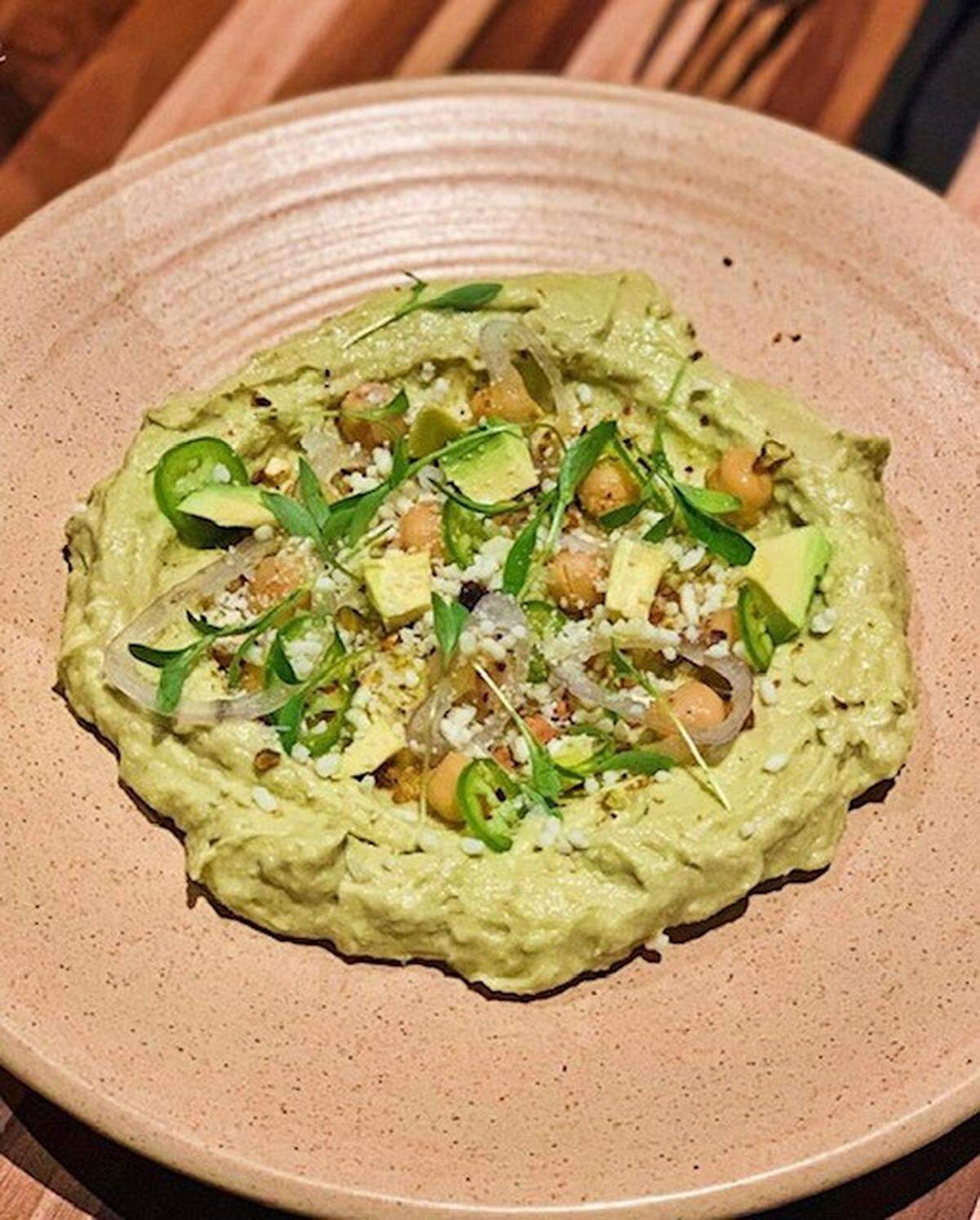 Humus de aguacate.