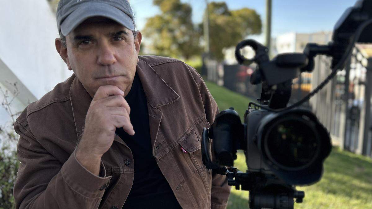 El cineasta cubano Emilio Alcalde, director del documental ‘El sonido de Miami’, uno de los ganadores de los premios The Louies en el 2025.