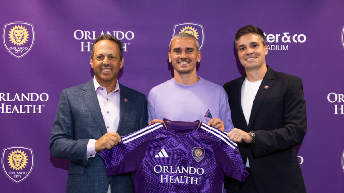 El delantero francés del Atlético de Madrid Antoine Griezmann jugará en el Orlando City a partir del próximo julio, anunció este martes el club de la MLS.