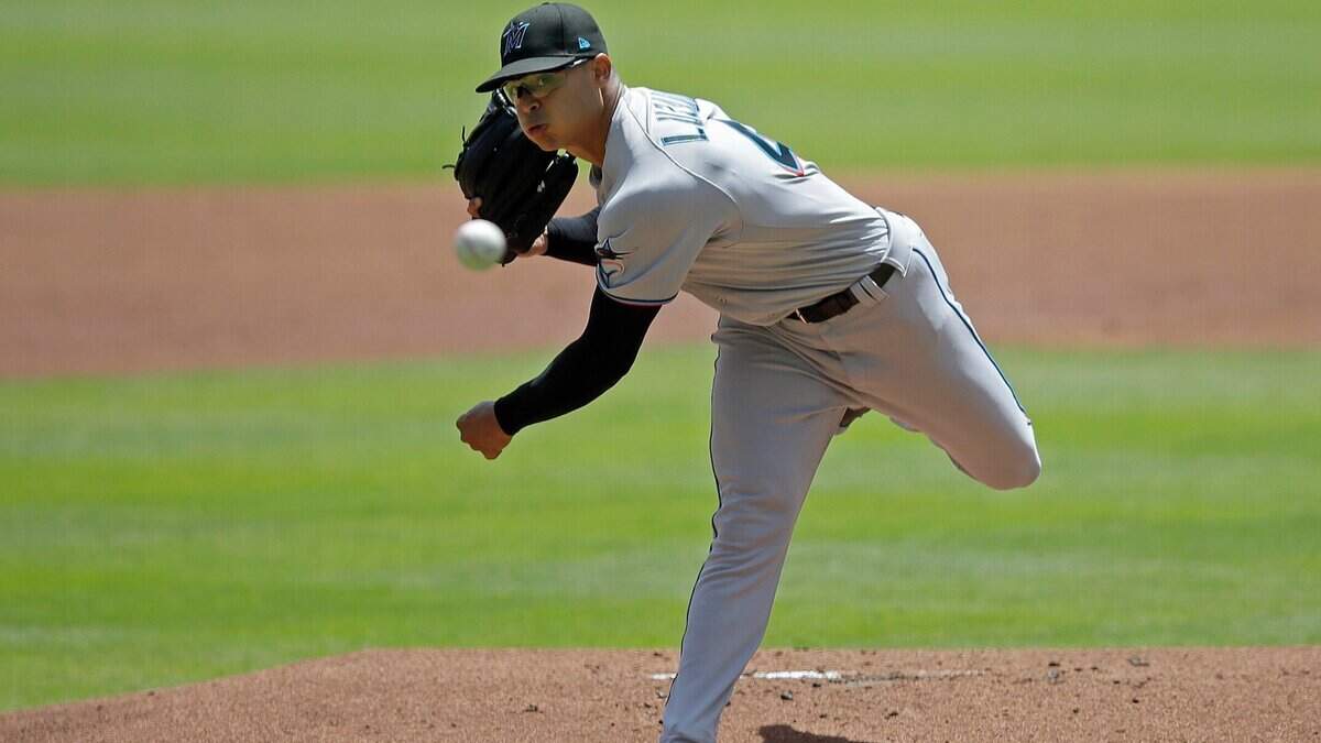 El abridor de los Marlins Jesús Luzardo lanzó cinco entradas y permitió una carrera a la tanda de los Bravos, en el partido celebrado el 24 de abril de 2022 en Atlanta.