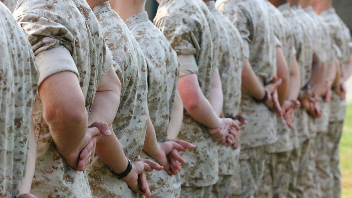 Tres Marines de Estados Unidos murieron y 20 resultaron heridos después de que su avión se estrelló en Australia durante ejercicios militares. 