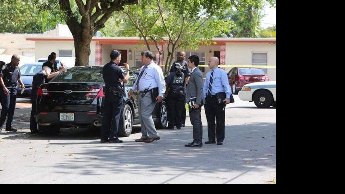 Al menos otro joven fue herido en la casa de la Calle 36 y 17 Terrace del SW, justo al este de Coral Gables. La policía dice que Marc Wabafiyebazu estaba en el exterior de la casa en un auto cuando el tiroteo comenzó.