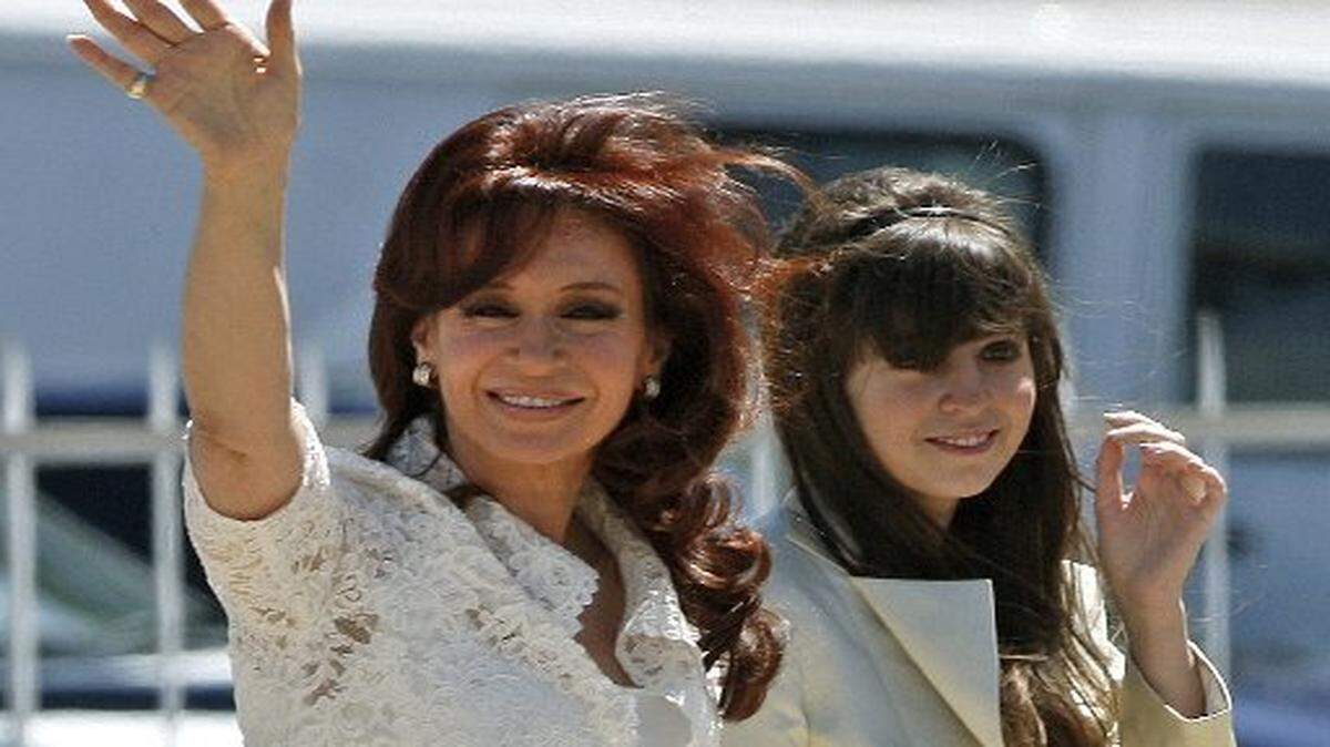 Foto de archivo. Cristina Fernandez de Kirchner y su hija Florencia. 