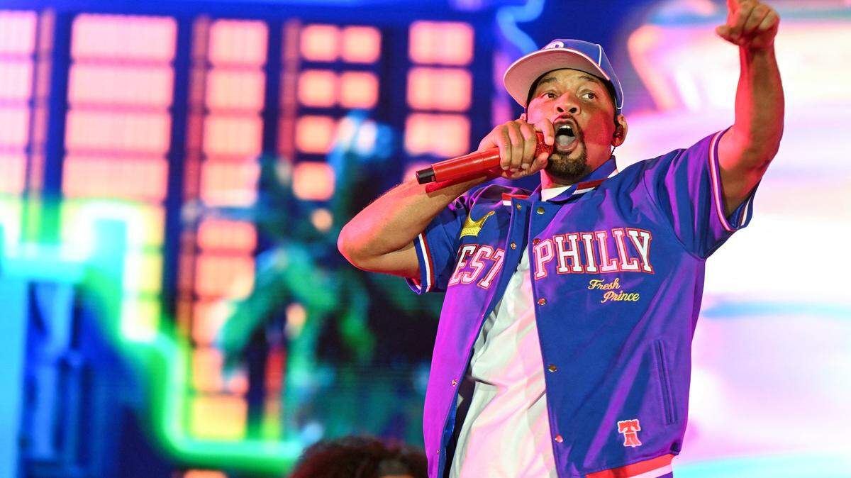 Actor y rapero estadounidense Will Smith se presenta en el escenario durante el festival “Cabaret Vert” en Charleville-Mézières el 17 de agosto de 2025.